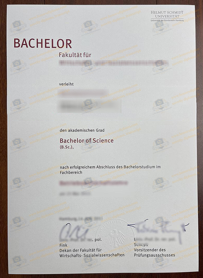 Helmut-Schmidt-Universität diploma
